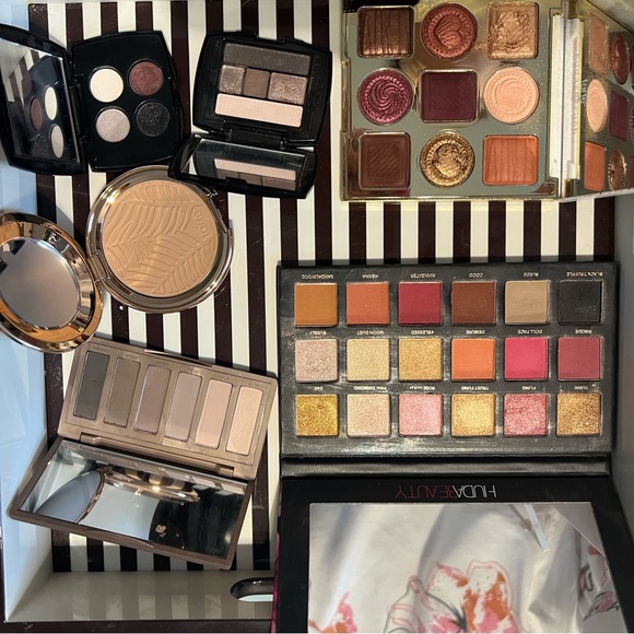 Eyeshadow Palette Bundle - Picture 2 of 2